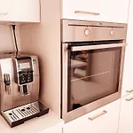 Apartamento Lovely With A Big Terrace In The Heart Of