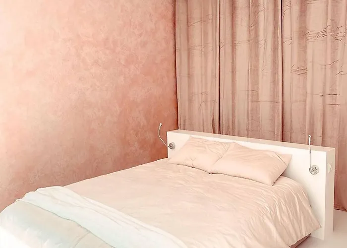 Appartamento Lovely With A Big Terrace In The Heart Of